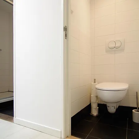 Cosy Right In The Center With Airco! 3*