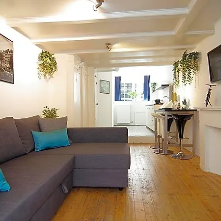 Cosy Right In The Center With Airco! 2*